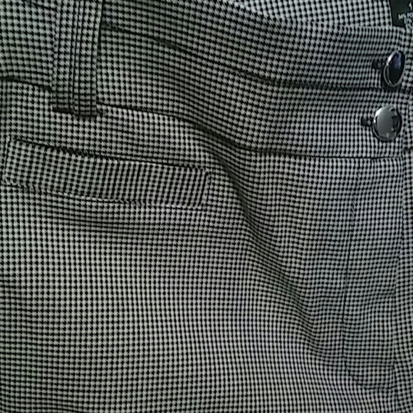 🆕Brand new Woman's Black Pleated Pants/NWT - Picture 3 of 8